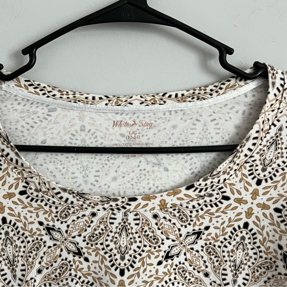 White Stag Medallion Print Scoop Neck Long Sleeve Cotton Tee Shirt - Picture 4 of 4